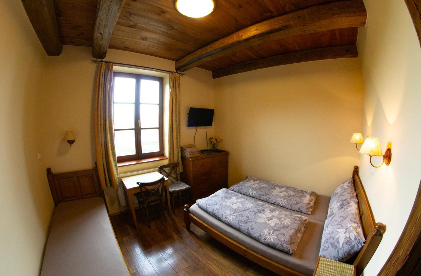 Hotel Stary Dum Cernosice Exterior foto